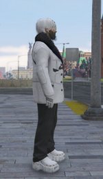 1000004573 1000004573